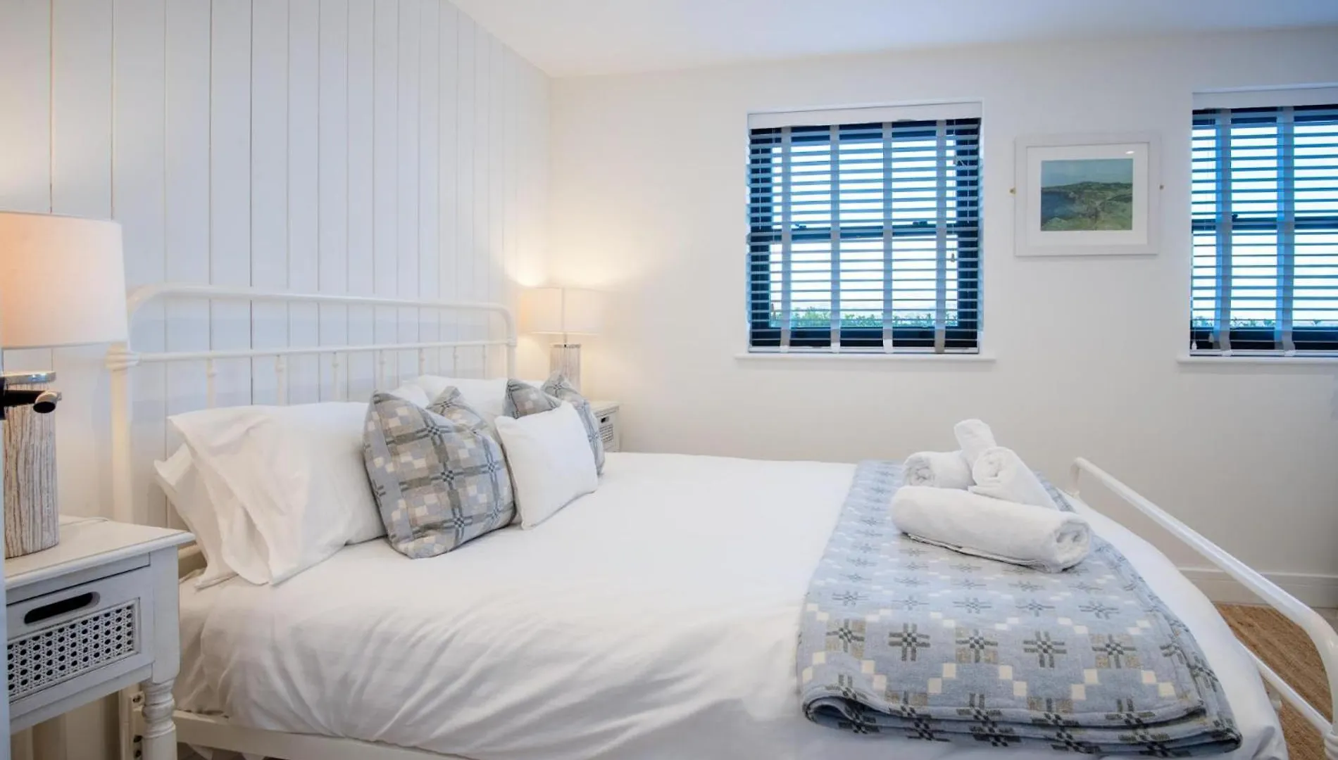 Ty Megan - 3 Bedroom Cottage - Bayview Oxwich 0*,  United Kingdom