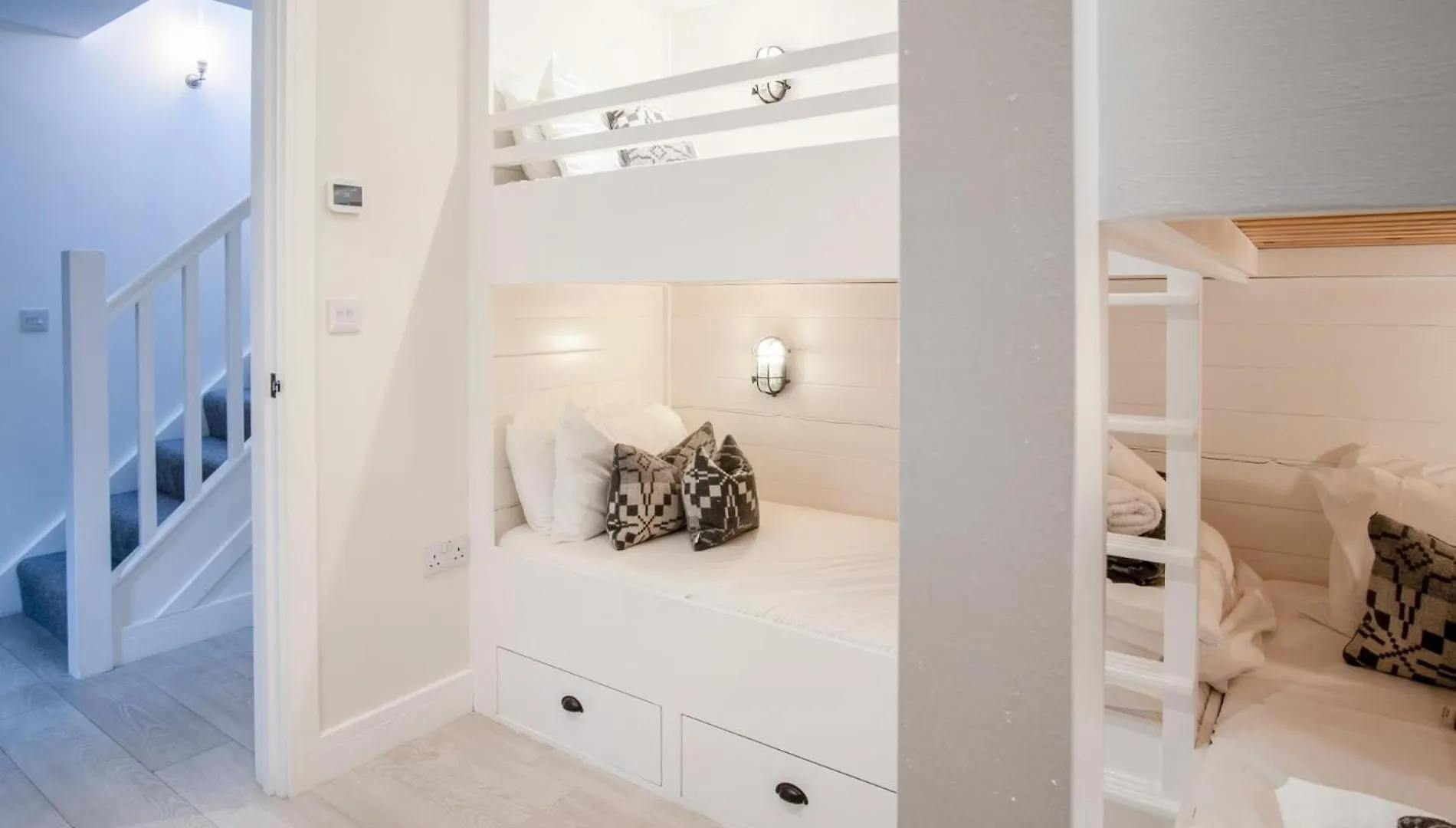 Ty Megan - 3 Bedroom Cottage - Bayview Oxwich