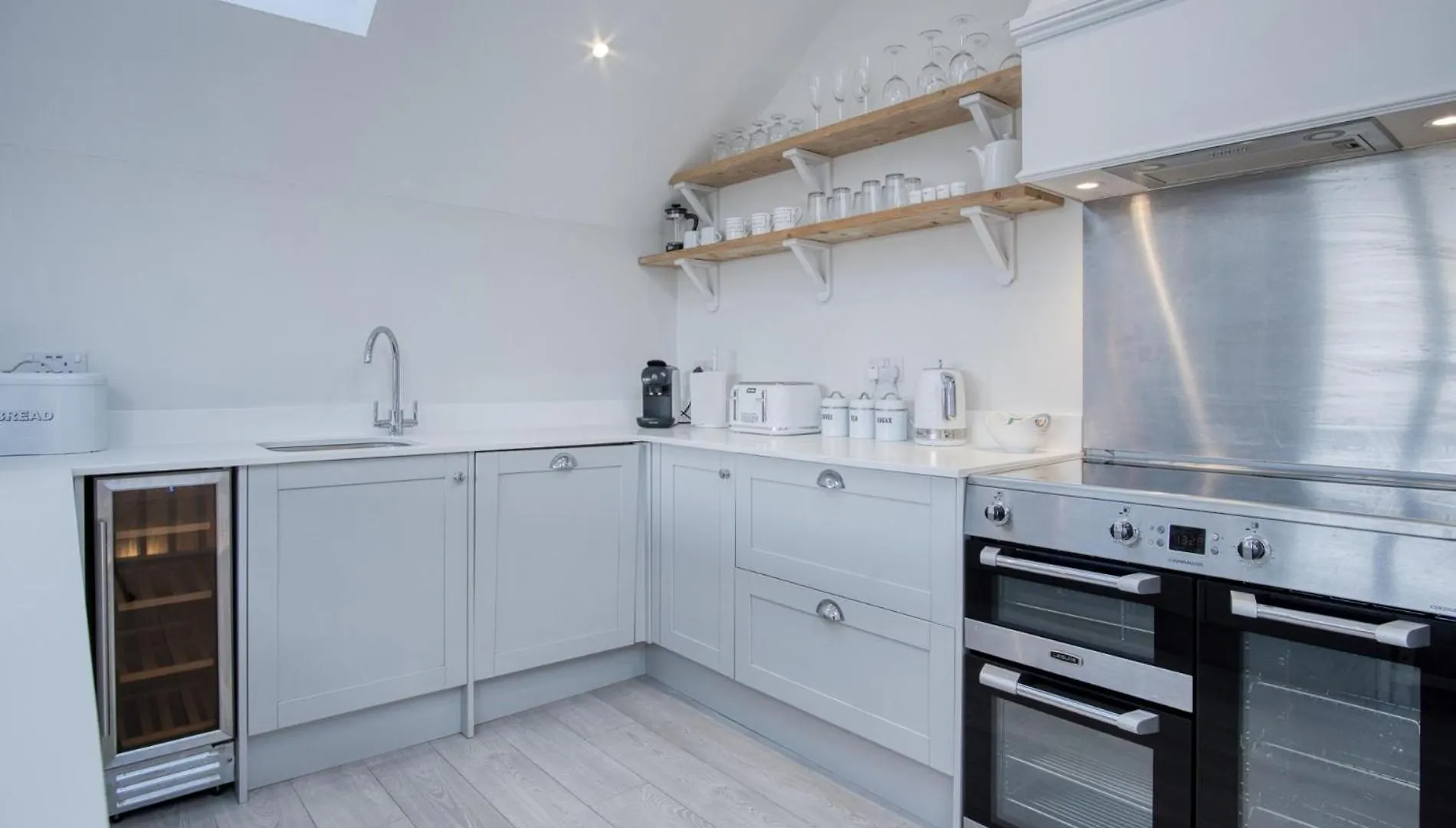 Ty Megan - 3 Bedroom Cottage - Bayview Oxwich Holiday home